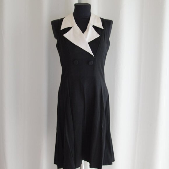 Vintage Sleeveless Tuxedo-style dress with double-breasted bodice - Vintage 6 - Picture 1 of 10